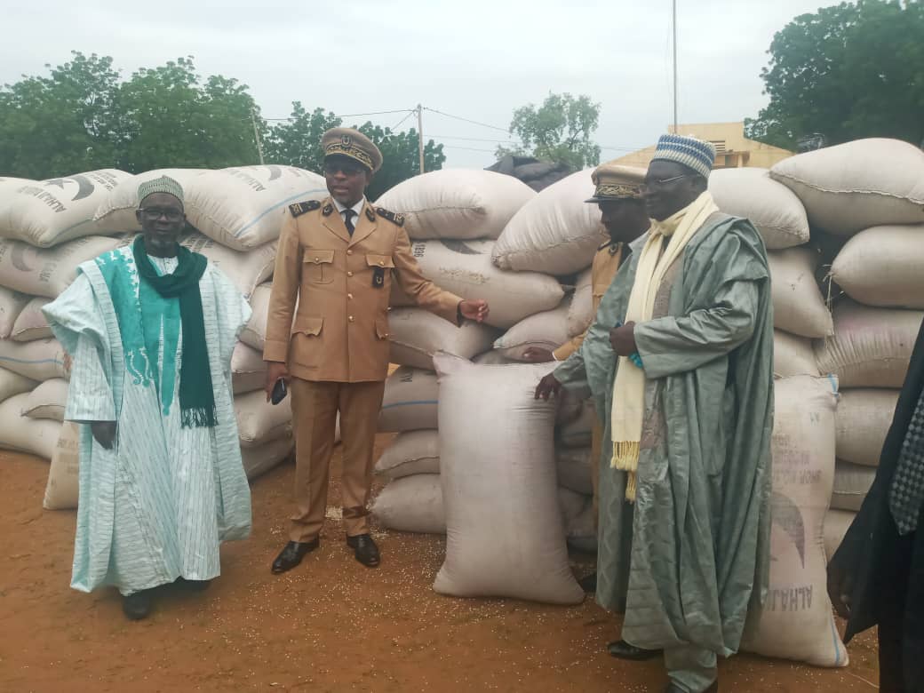 Cameroun/ Environnement :  Mounouna Foutsou au chevet des sinistrés des inondations du Mayo Danay