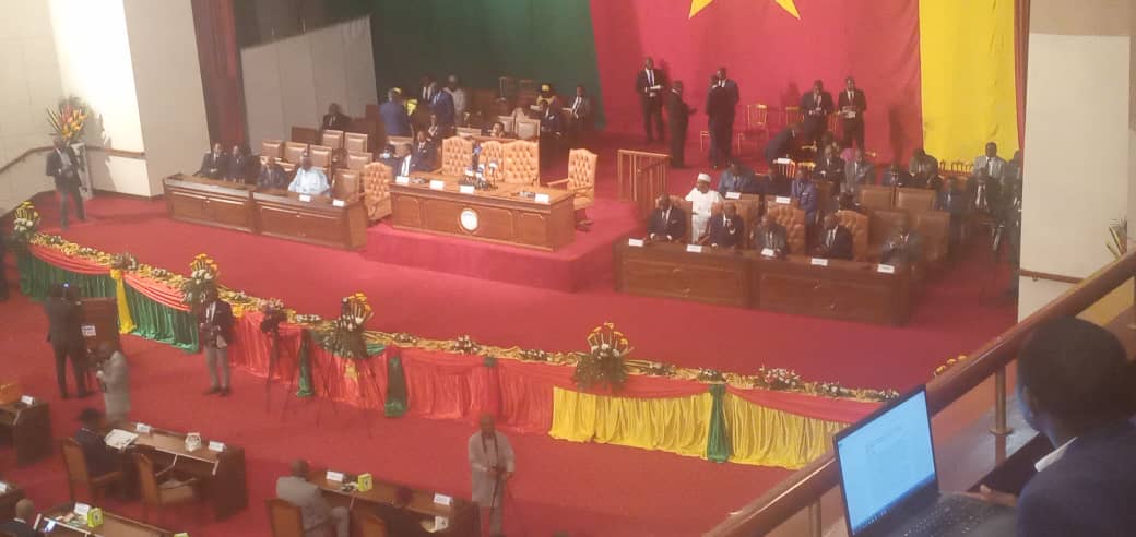 Cameroun/Sénat:  Remise des Atributs , Avé Vénérables Sénateurs!