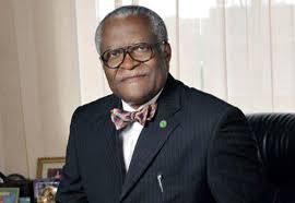 Présidentielle de 2025 : Akere Muna , faussaire ! Présidentielle de 2025 : Akere Muna , faussaire !