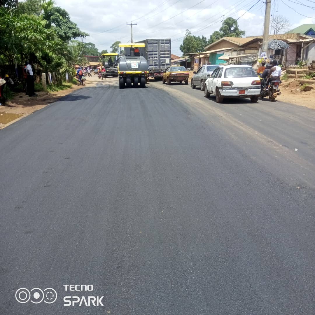 Route Angossas – Mapang : le Soleil Levant célèbre Paul Biya !