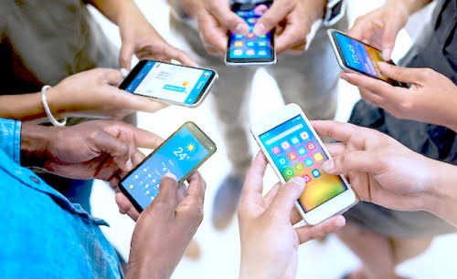 Smartphones : stop au pillage douanier ! Smartphones : stop au pillage douanier !