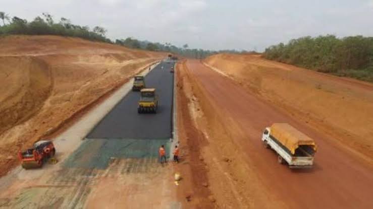 Autoroute Yaoundé-Douala : Nganou Djoumessi ordonne le passage en force ! Autoroute Yaoundé-Douala : Nganou Djoumessi ordonne le passage en force !