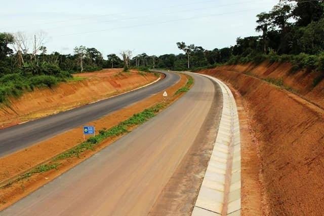Autoroute Yaoundé -Douala : vache à lait des Autorités Locales ?